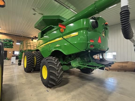 Image of John Deere S770 equipment image 4