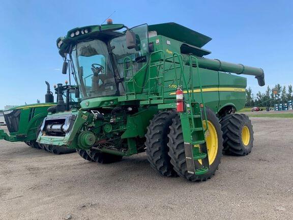 Image of John Deere S770 Image 0