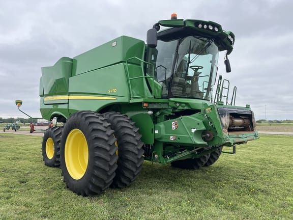 Main image John Deere S770