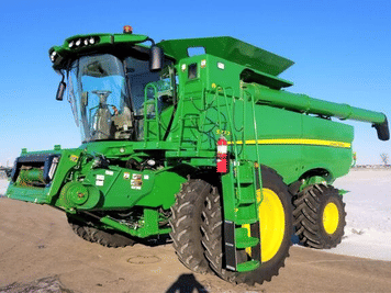Main image John Deere S770