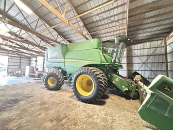 Main image John Deere S770