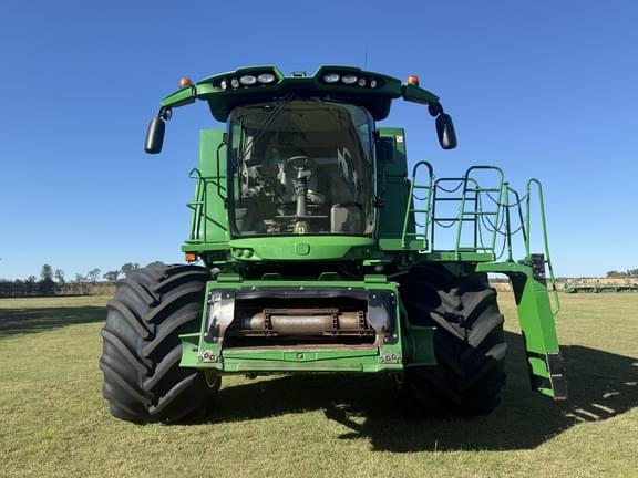 Image of John Deere S770 equipment image 1