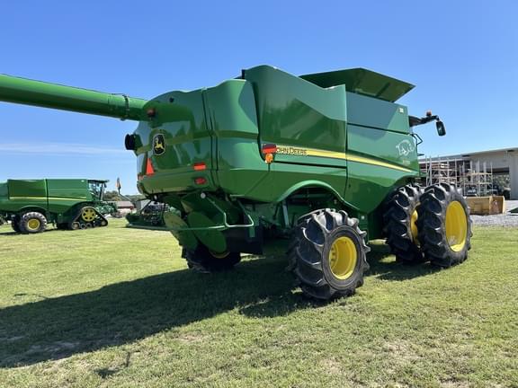 Image of John Deere S770 equipment image 4