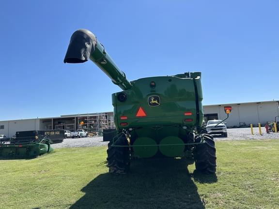 Image of John Deere S770 equipment image 3
