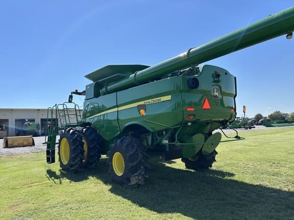 Image of John Deere S770 equipment image 2