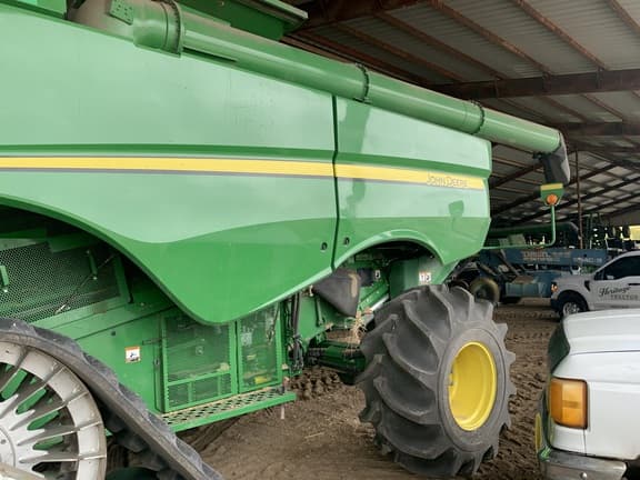 Image of John Deere S770 equipment image 3