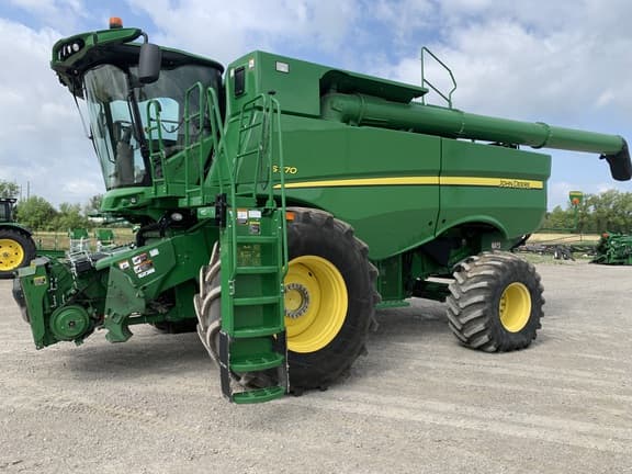 Image of John Deere S770 equipment image 1