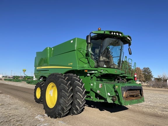 Main image John Deere S770