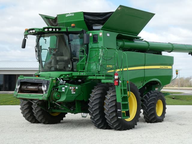 Image of John Deere S770 equipment image 2