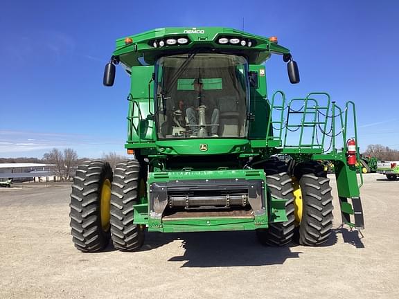 Image of John Deere S770 equipment image 1