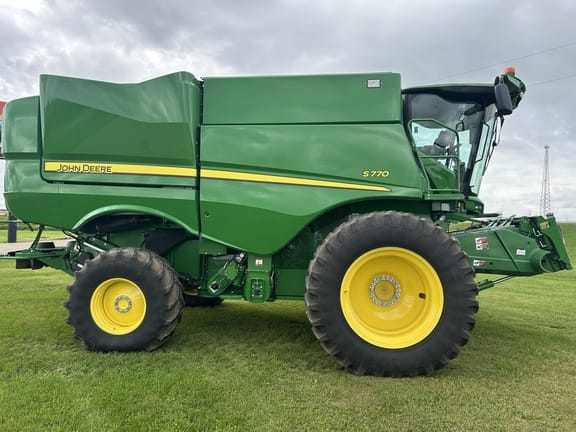 2020 John Deere S770 Equipment Image0
