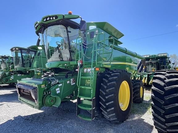 Image of John Deere S770 equipment image 1