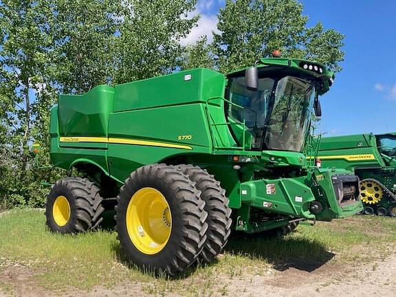 Image of John Deere S770 equipment image 1