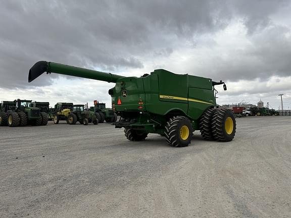 Image of John Deere S780 equipment image 3