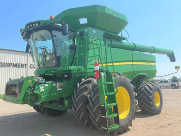 Main image John Deere S780