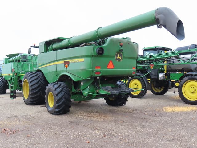 Image of John Deere S780 equipment image 2