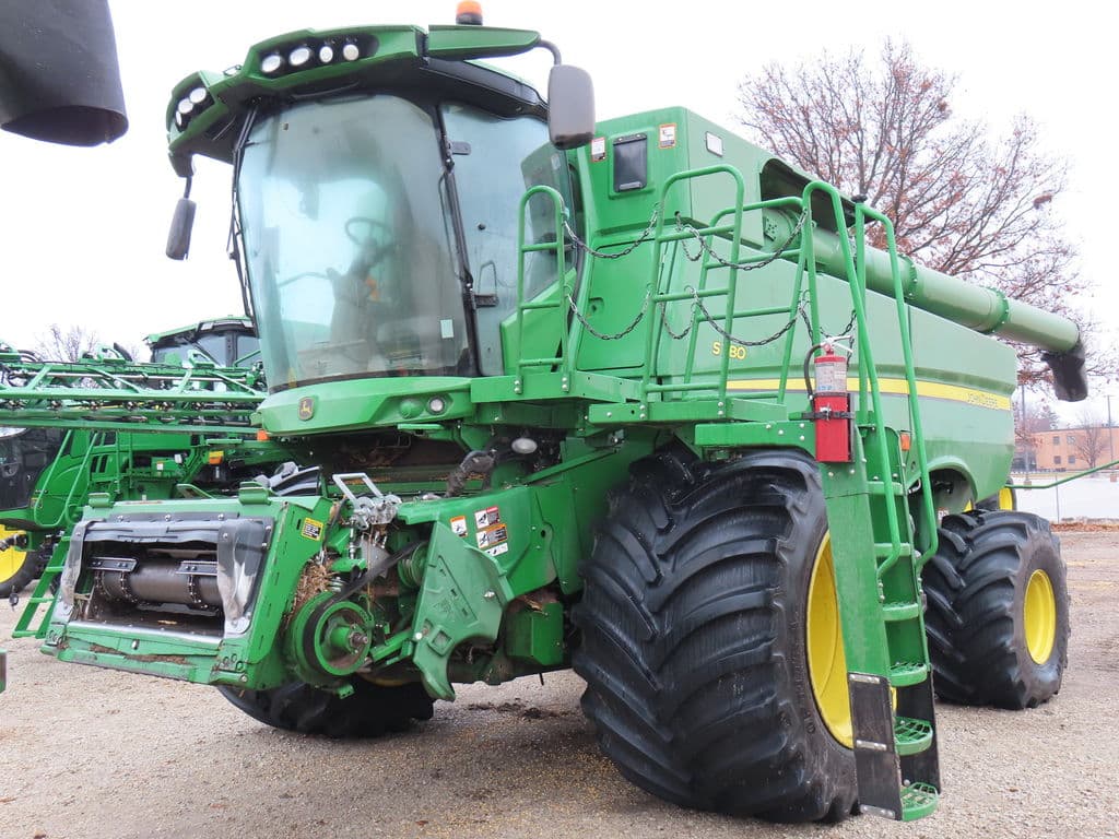 Image of John Deere S780 Primary image
