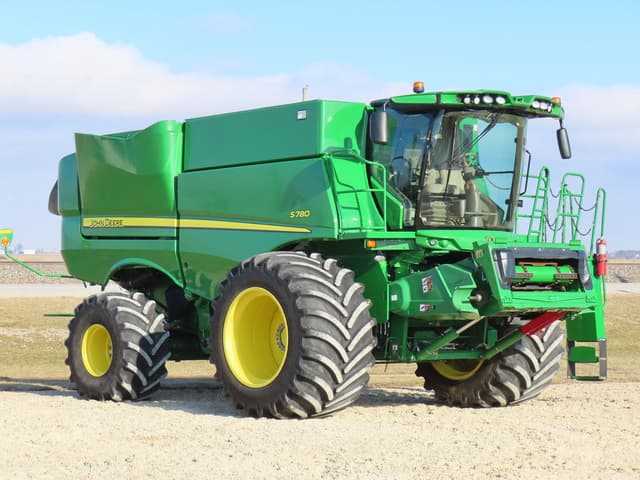 Image of John Deere S780 equipment image 3