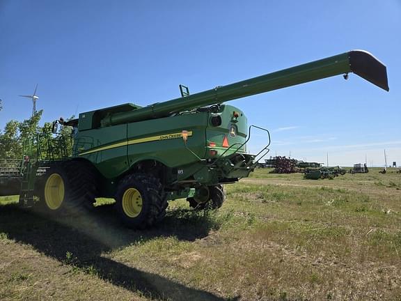 Image of John Deere S780 equipment image 3