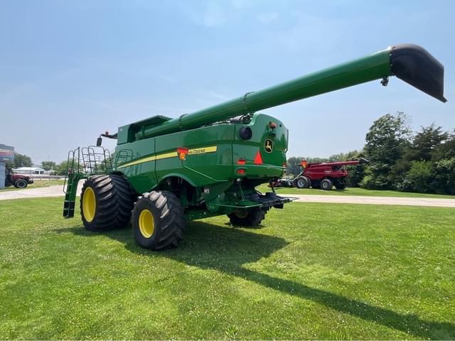 Image of John Deere S780 equipment image 4