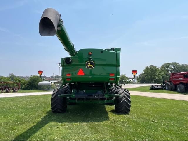 Image of John Deere S780 equipment image 3