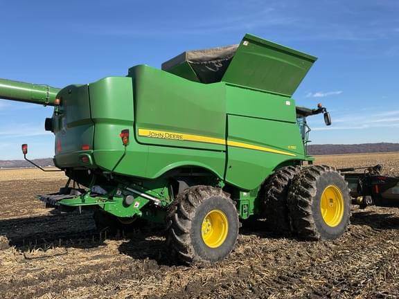 Image of John Deere S780 equipment image 3