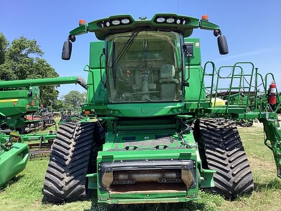 Image of John Deere S780 equipment image 2