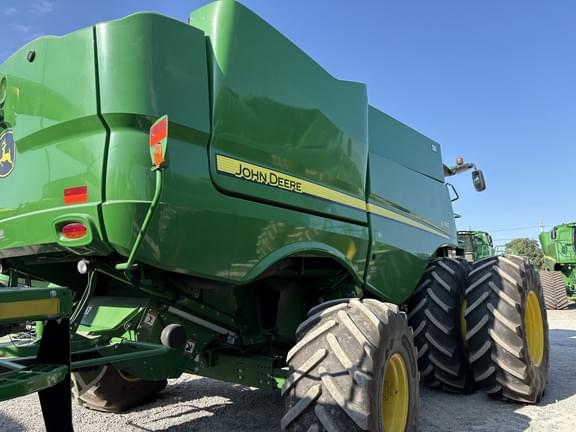 Image of John Deere S780 equipment image 4