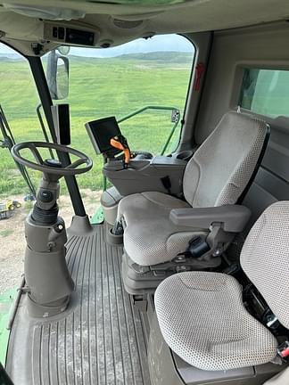 Image of John Deere S780 equipment image 2