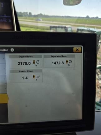 Image of John Deere S780 equipment image 1