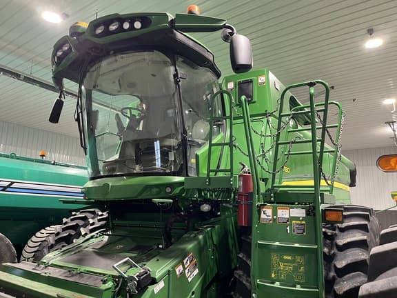 Image of John Deere S780 equipment image 4