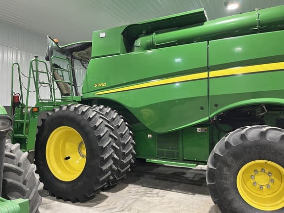 Image of John Deere S780 Primary image