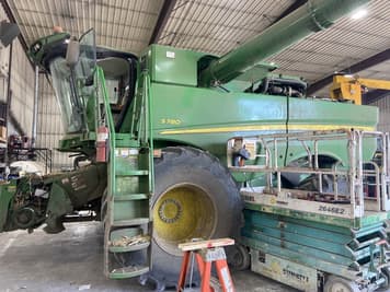 Main image John Deere S780