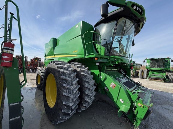 2020 John Deere S780 Equipment Image0