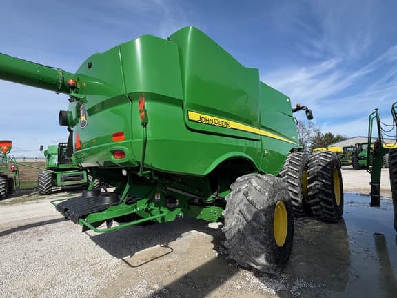 Image of John Deere S780 equipment image 3