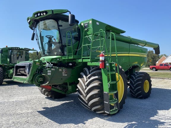 Main image John Deere S780