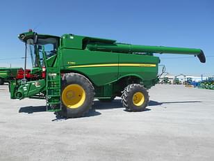 Main image John Deere S780