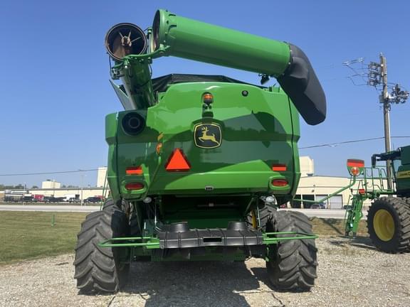 Image of John Deere S780 equipment image 3