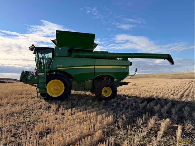 Image of John Deere S780 equipment image 1