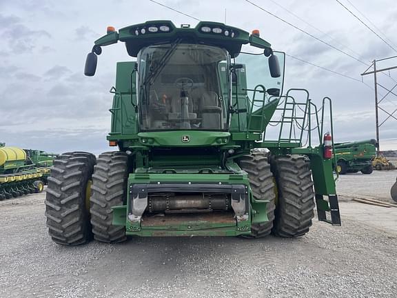 Image of John Deere S780 equipment image 1