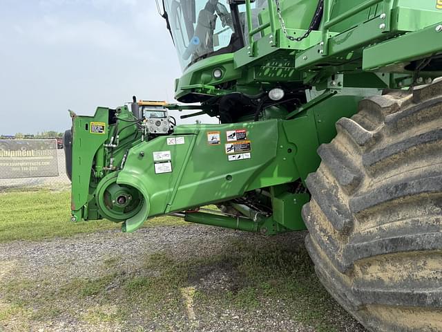 Image of John Deere S780 equipment image 1