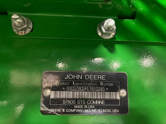 Image of John Deere S780 Image 1