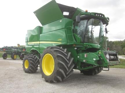 Image of John Deere S780 equipment image 1