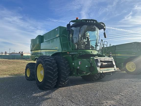 Image of John Deere S780 equipment image 1