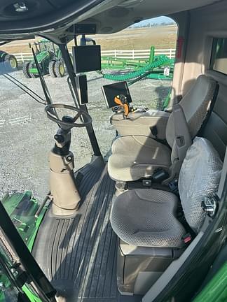 Image of John Deere S780 equipment image 2