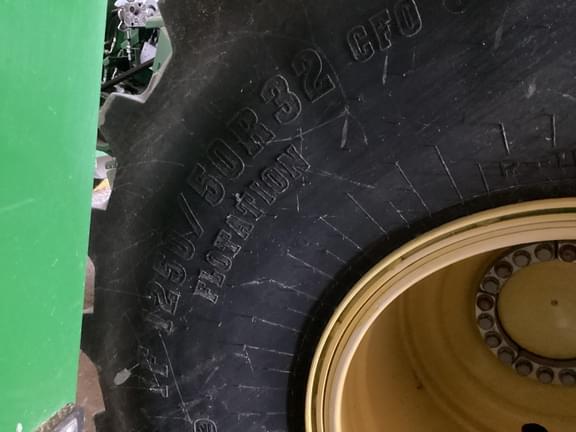 Image of John Deere S780 equipment image 4
