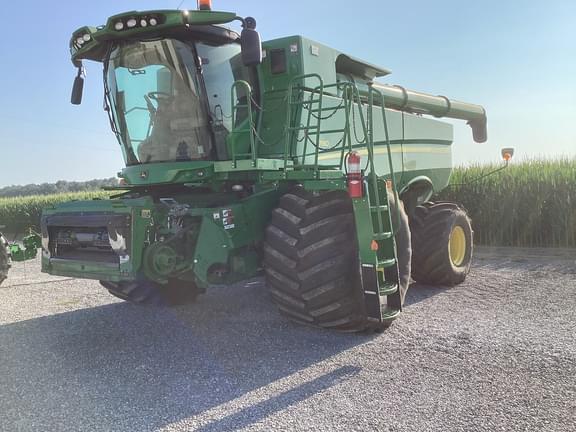 Image of John Deere S780 equipment image 1