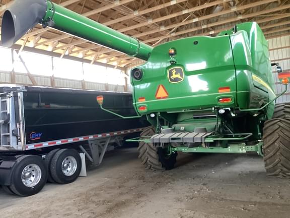 Image of John Deere S780 equipment image 3