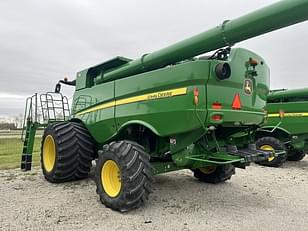 Main image John Deere S780 9