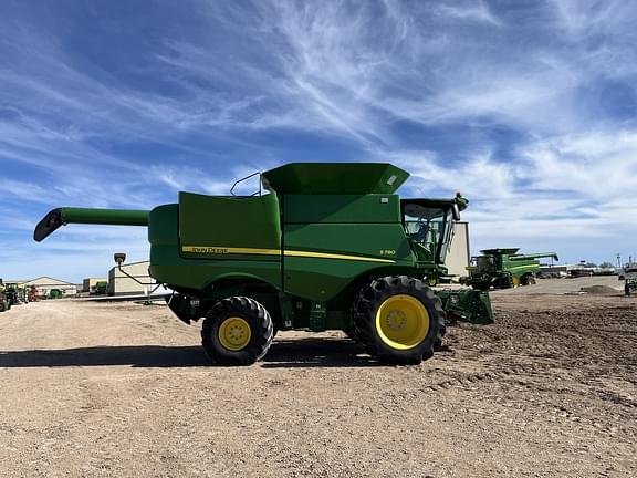 Image of John Deere S780 equipment image 4